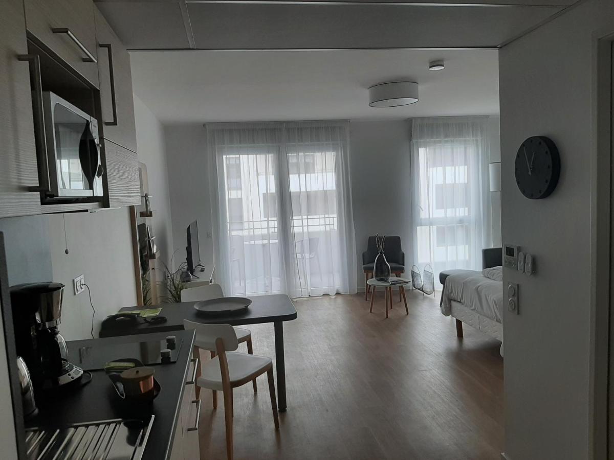 Domitys L'Opaline Aparthotel Villenave-dʼOrnon Exteriör bild